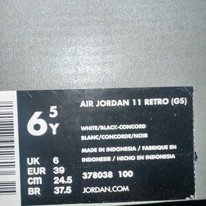 Jordan 11 Retro GS in White & Red